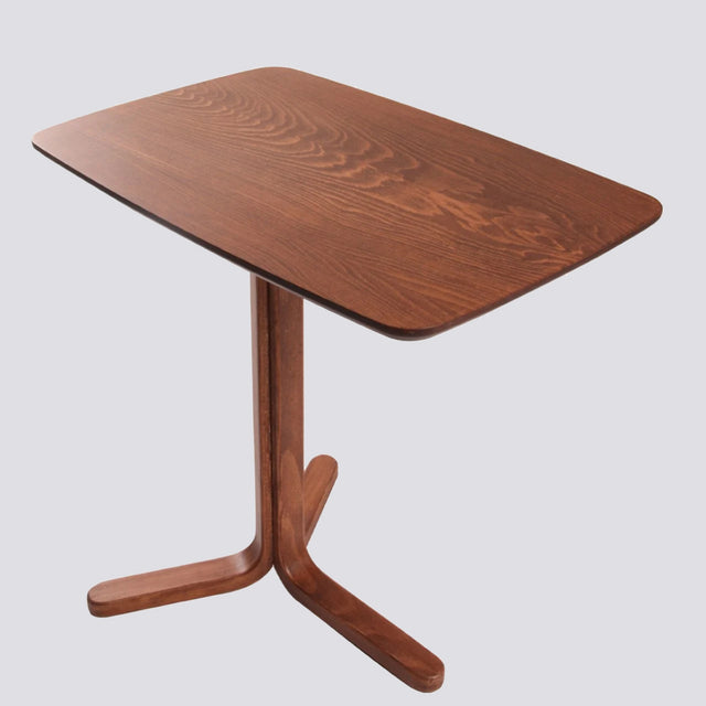 Yanki Coffee Table Light Walnut