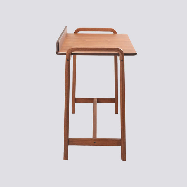 de'M Study Desk Walnut